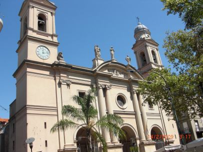 Montevideo Catedral Metropolitana  (Februar,2009)  inaktiv seit ca. 1910