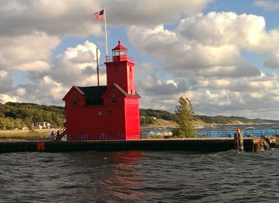 Holland Harbor, South Pierhead Lighthouse  ( September, 2016 )