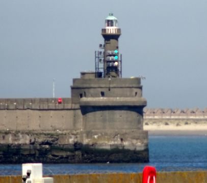 Zeebrugge , Leopold II Dam Mole Head  ( Mai, 2018 )