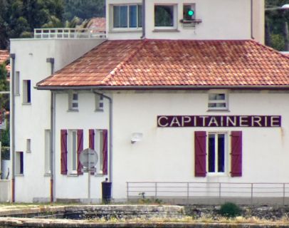 Bayonne, Entrance, Oberfeuer  ( Mai, 2023 )