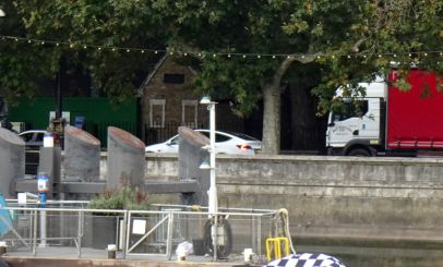 London, Embarkment Pier , Ost  ( August, 2024 )
